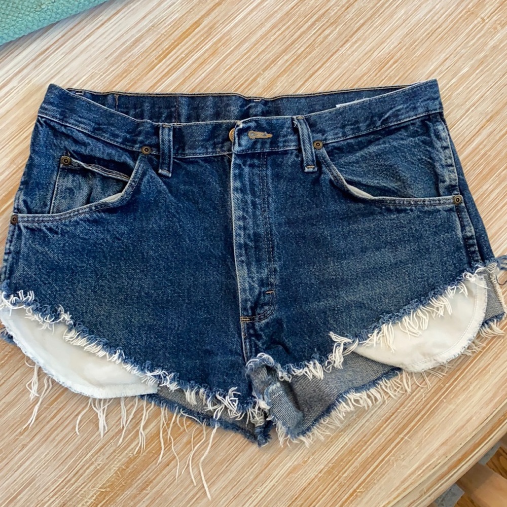 Wrangler distressed cut off jean shorts